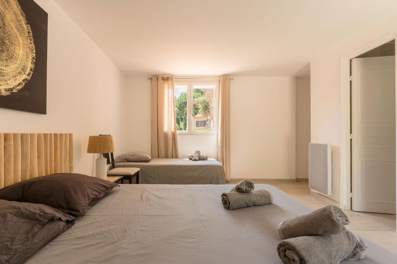 Villa Vue Mer Presqu'Ile De Giens Avec Piscine Hyères Kültér fotó